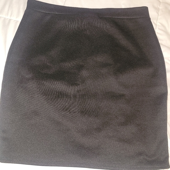 Seductions Black Bead Detailed Front Stretchy Pull On Skirt L - Picture 3 of 4